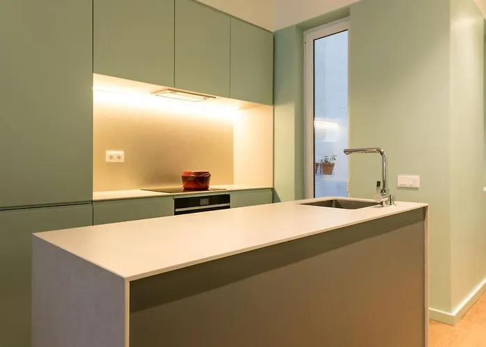 Gorgeous Refurbished Graca شقة