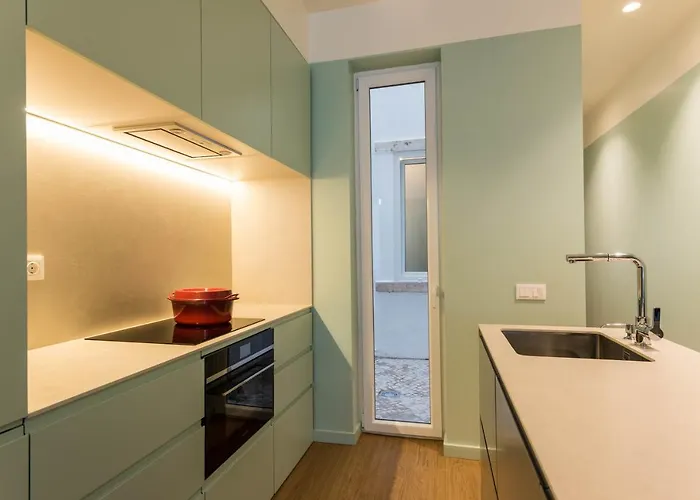 Gorgeous Refurbished Graca شقة